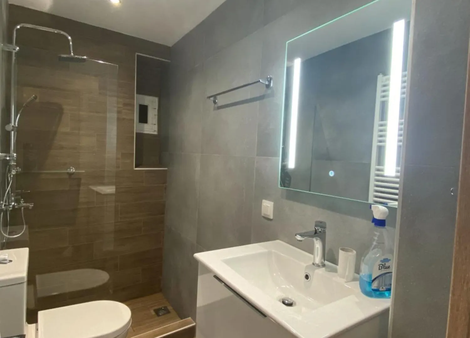 Renovated Apartment With Separate Access Thessaloniki